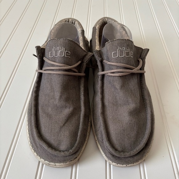 Hey Dude | Men's Wally Slip On Shoe Chambray Sepia Brown Size 13 - Picture 2 of 9